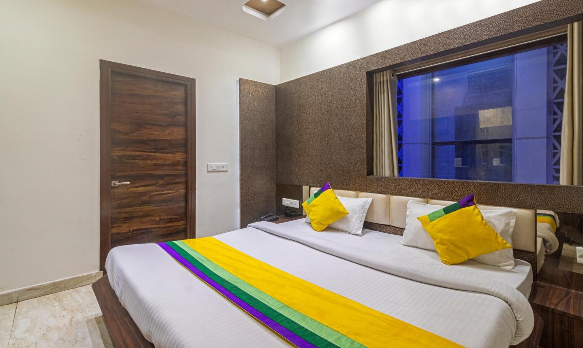Itsy Hotels Shree Anand Dham, Vrindāvan المظهر الخارجي الصورة